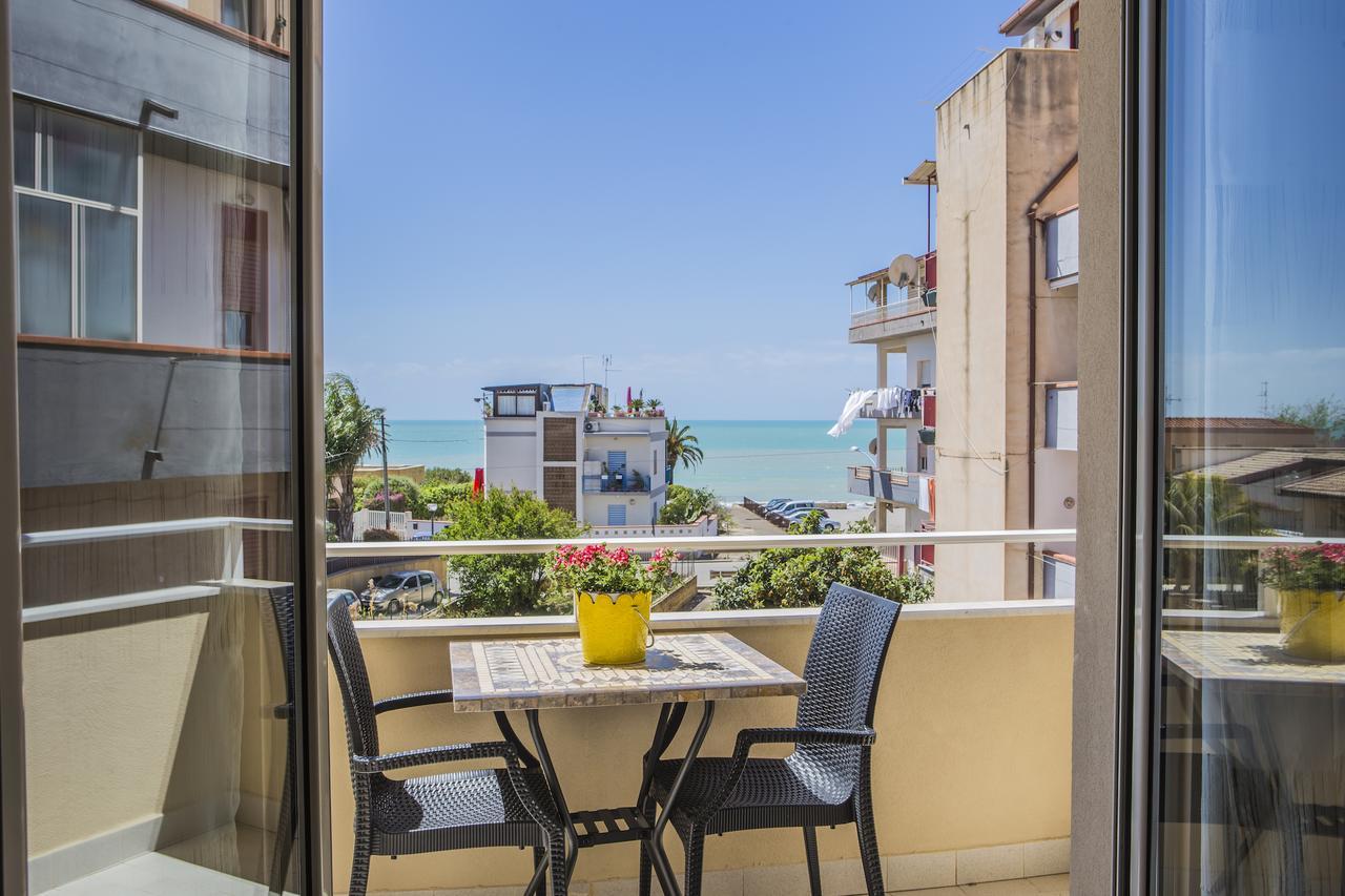 Le Notti Di Morfeo Bed & Breakfast San Leone Exterior photo