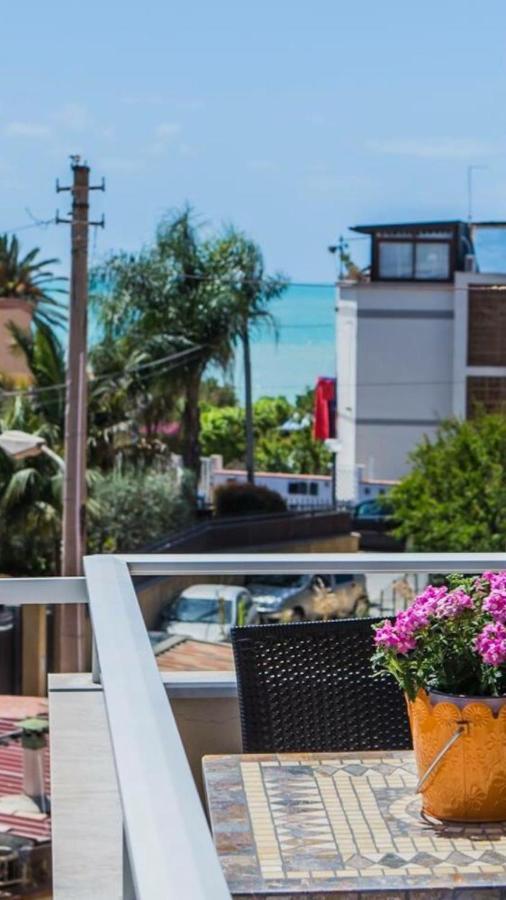 Le Notti Di Morfeo Bed & Breakfast San Leone Exterior photo